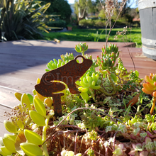 Load image into Gallery viewer, Frog Pot Plant Stake