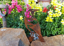 Load image into Gallery viewer, Magpie Garden Art Stake
